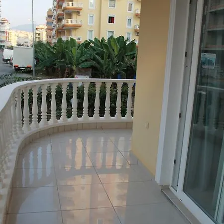 Toros Cekic Apartment